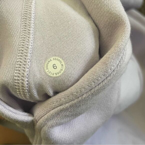 Lululemon All Yours High Rise Short *7" Lavender Dew Size 6 - Picture 7 of 12